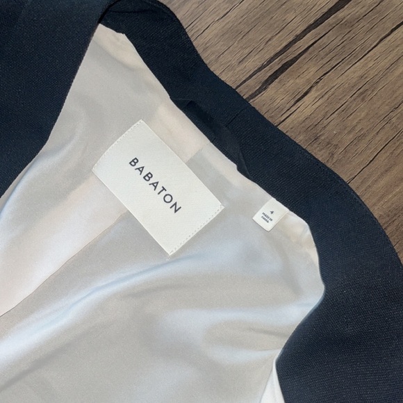 Aritzia babaton blazer, black, size 4 - Picture 2 of 3